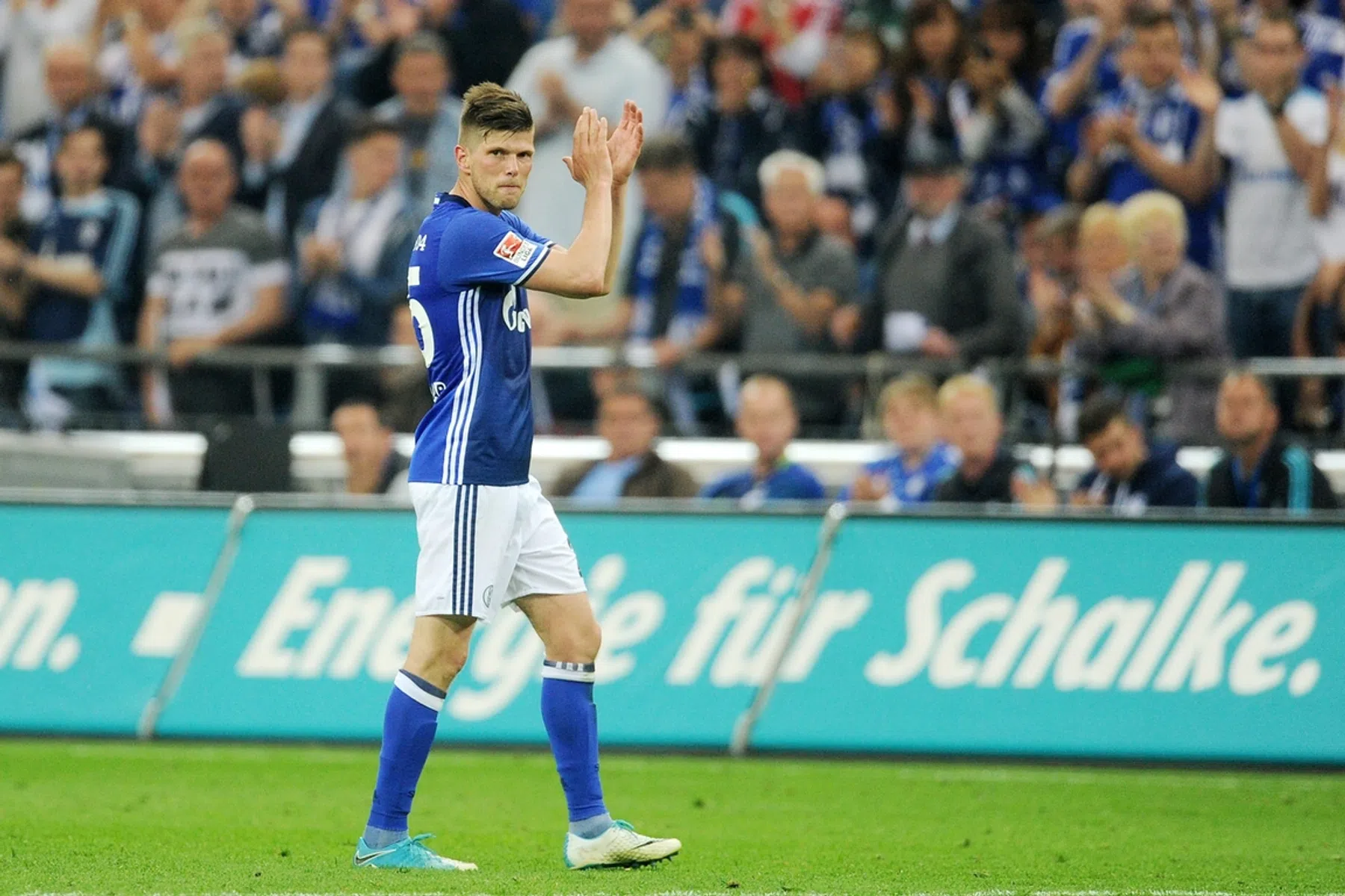 Gross hoopvol gestemd over komst Huntelaar: 'Hij heeft het Schalke-virus'