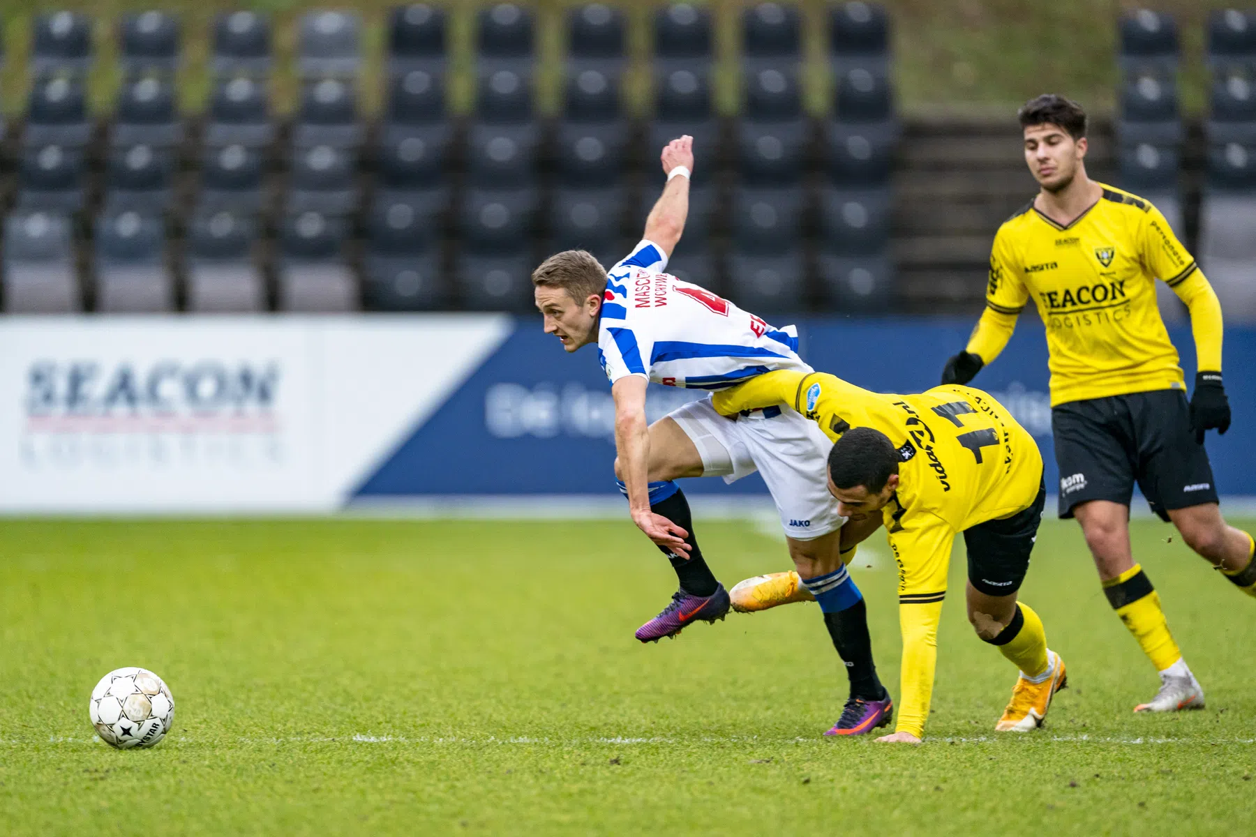 Heerenveen ondanks late gelijkmaker al tien duels op rij zonder zege