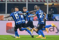 Thumbnail for article: Inter deelt gevoelige tik uit aan machteloos Juventus