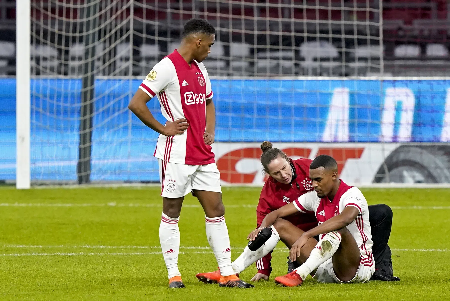 Uitvallen Gravenberch vergroot zorgen Ten Hag