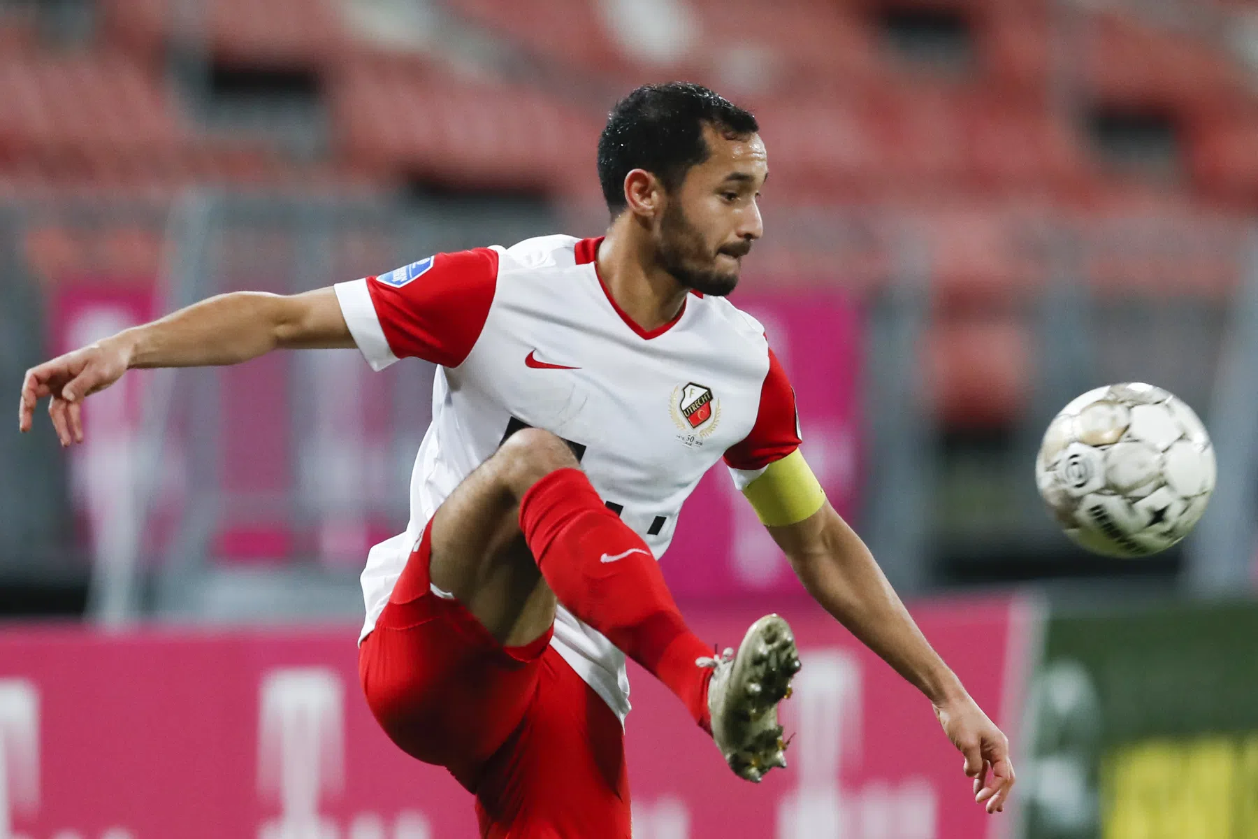 FC Utrecht praat met Van der Maarel over contractverlenging