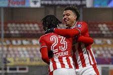 Thumbnail for article: PSV komt dankzij Unnerstall met de schrik vrij na zware start in Volendam