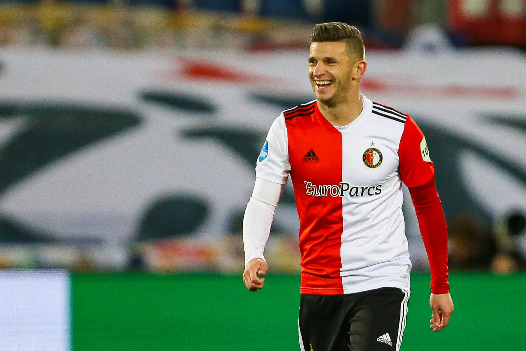 Plek op de bank kwam aan bij Linssen: 'Voelt als de omgekeerde wereld'