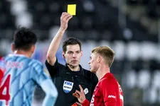 Thumbnail for article: Kamphuis over Ajax-goal: 'Ik denk dat het buitenspel is'