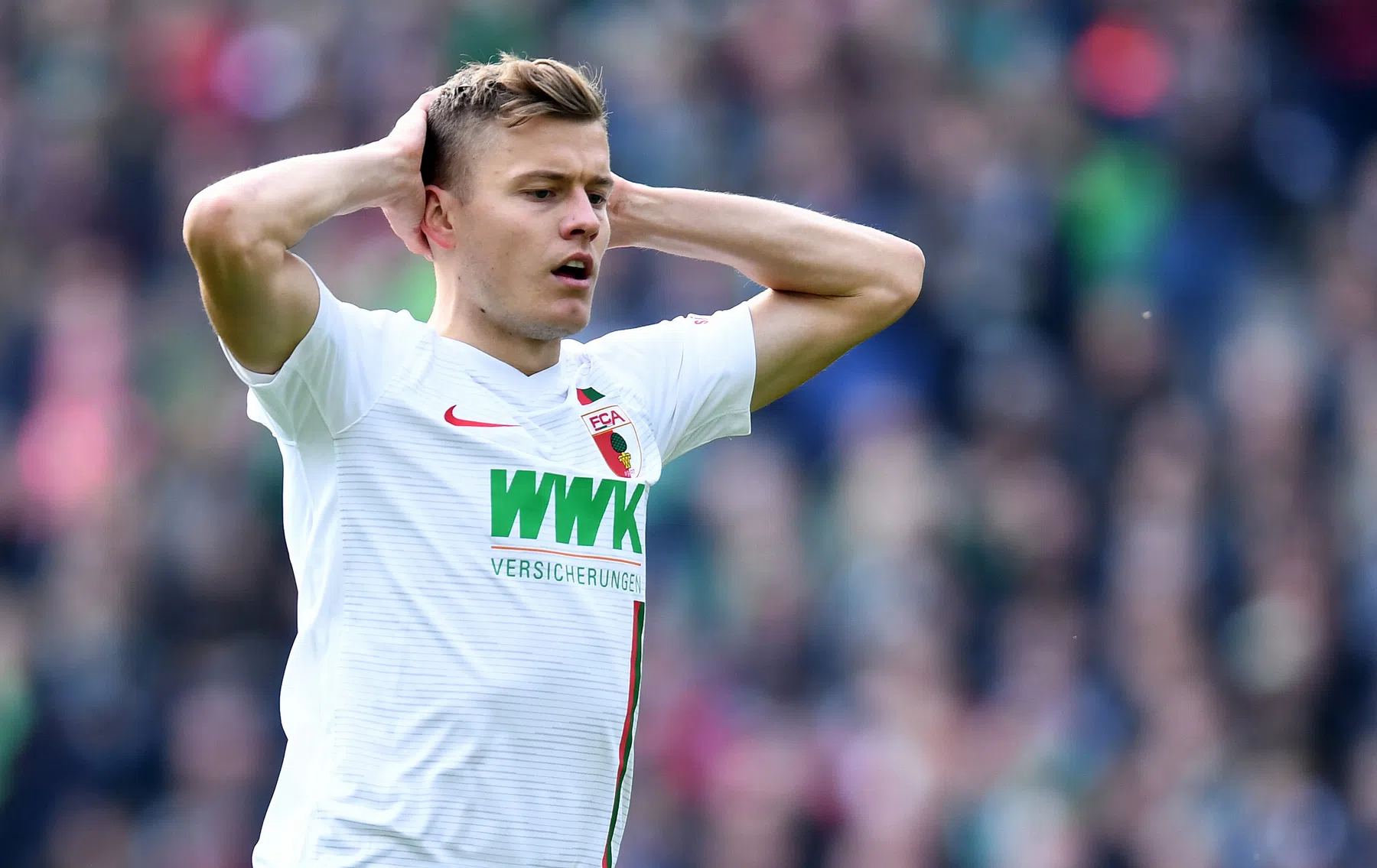 Suprematie ver te zoeken: lucky Bayern dankt Finnbogason voor misser