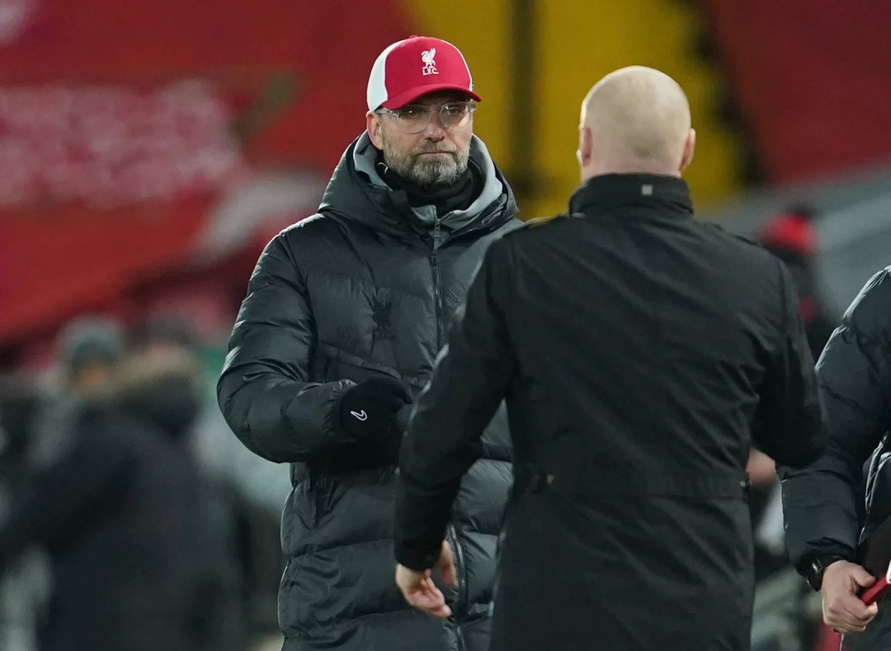 Klopp wil niets weten van titelrace na avond van verloren record en Dyche-ruzie
