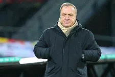 Thumbnail for article: Advocaat: 'AZ moet nu niet zeggen dat ze boven Feyenoord staan'