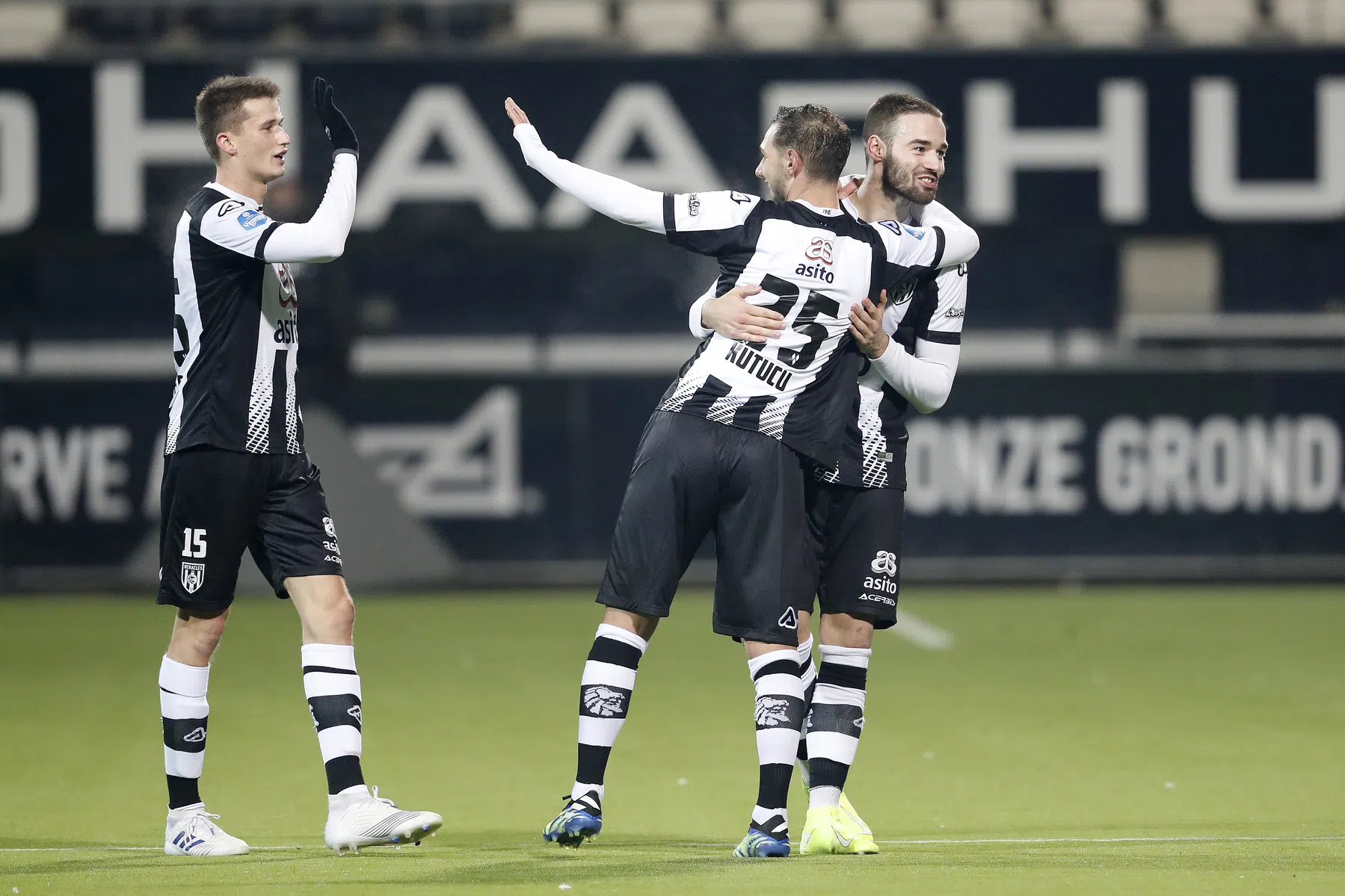 Kutucu straalt na heerlijke start in Almelo: 'Maar ik had moeten scoren'