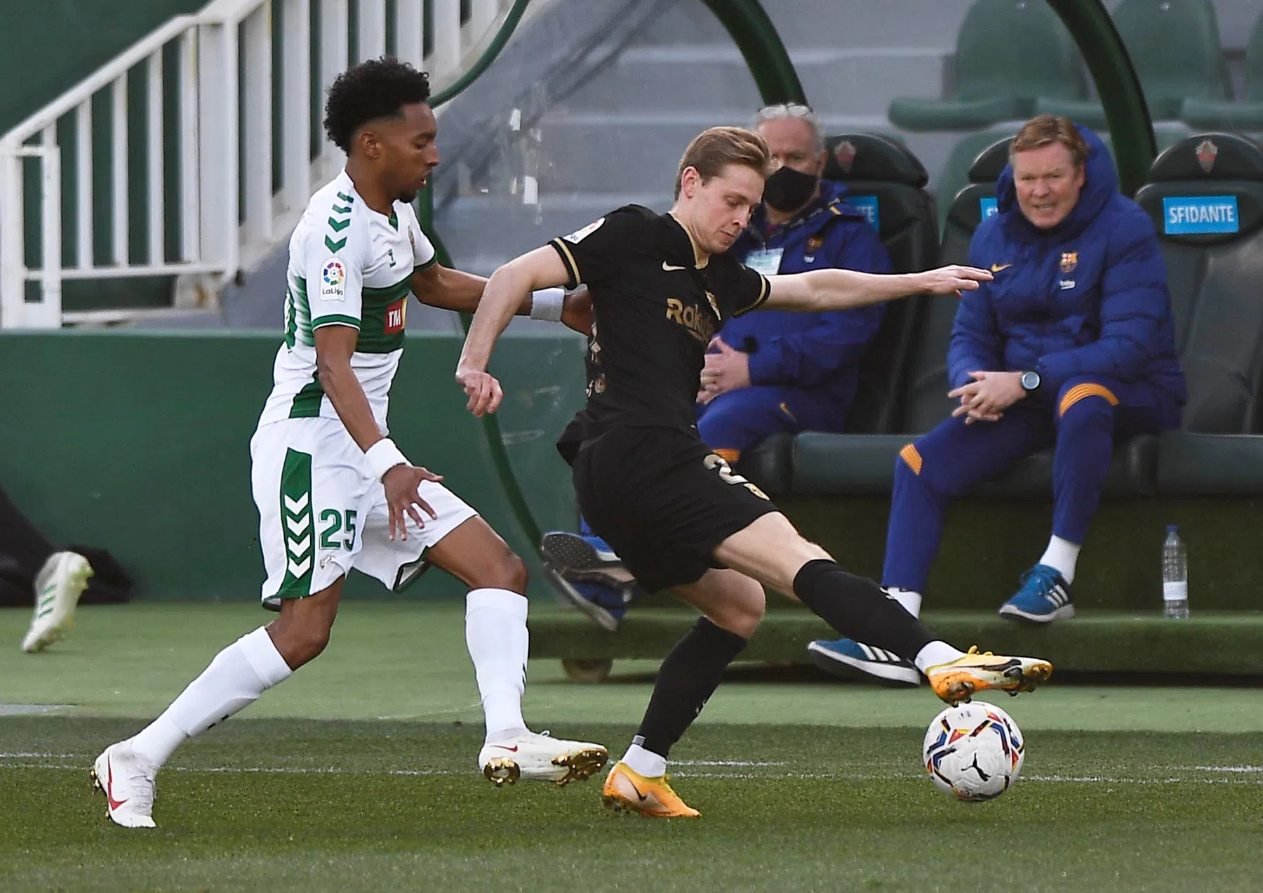 'De Jong wordt in Van de Beek-rol nog gevaarlijker'