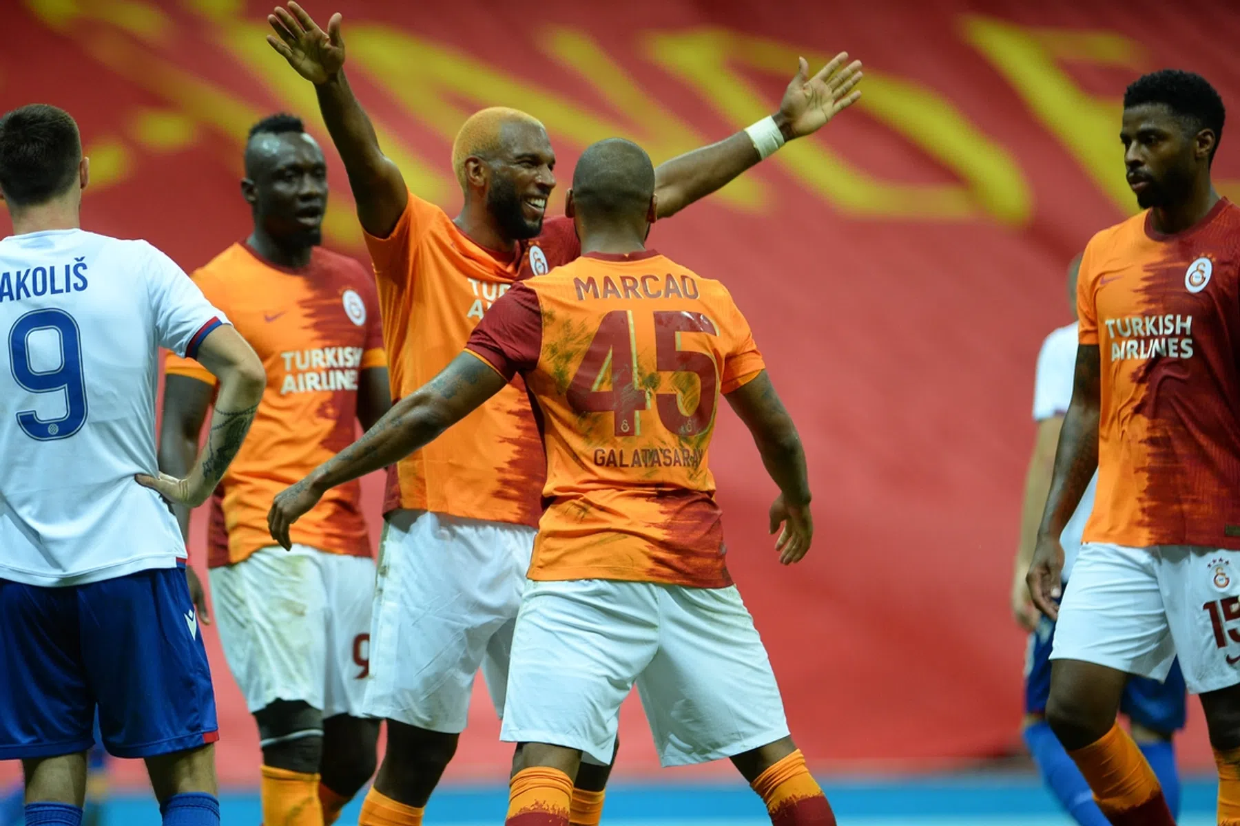 Galatasaray-goudhaantje Babel pakt de spotlights in Turkse titelrace