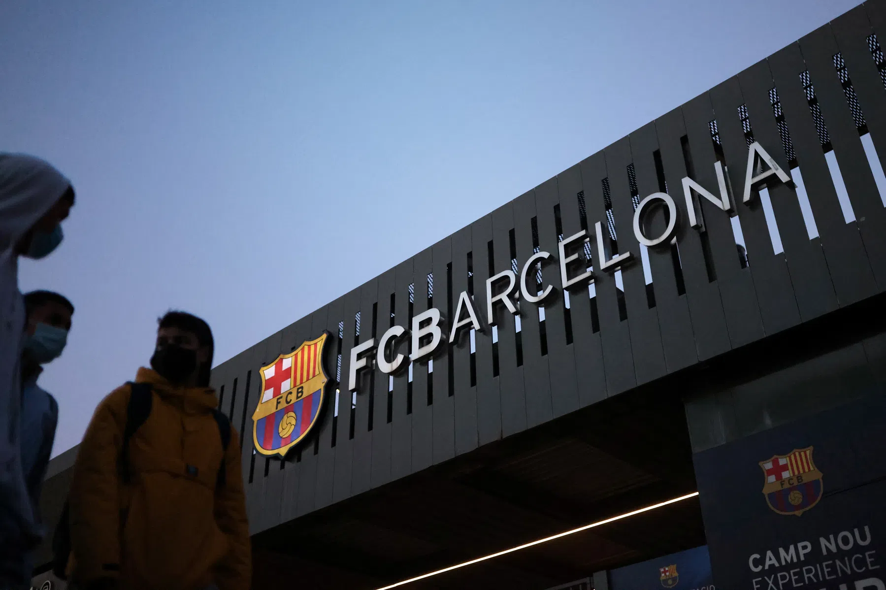 'Barça staat door megaschuld op omvallen, onder meer door Frenkie-transfer'