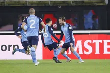 Thumbnail for article: FC Utrecht deelt AZ gevoelige tik uit met prachtgoal Van de Streek