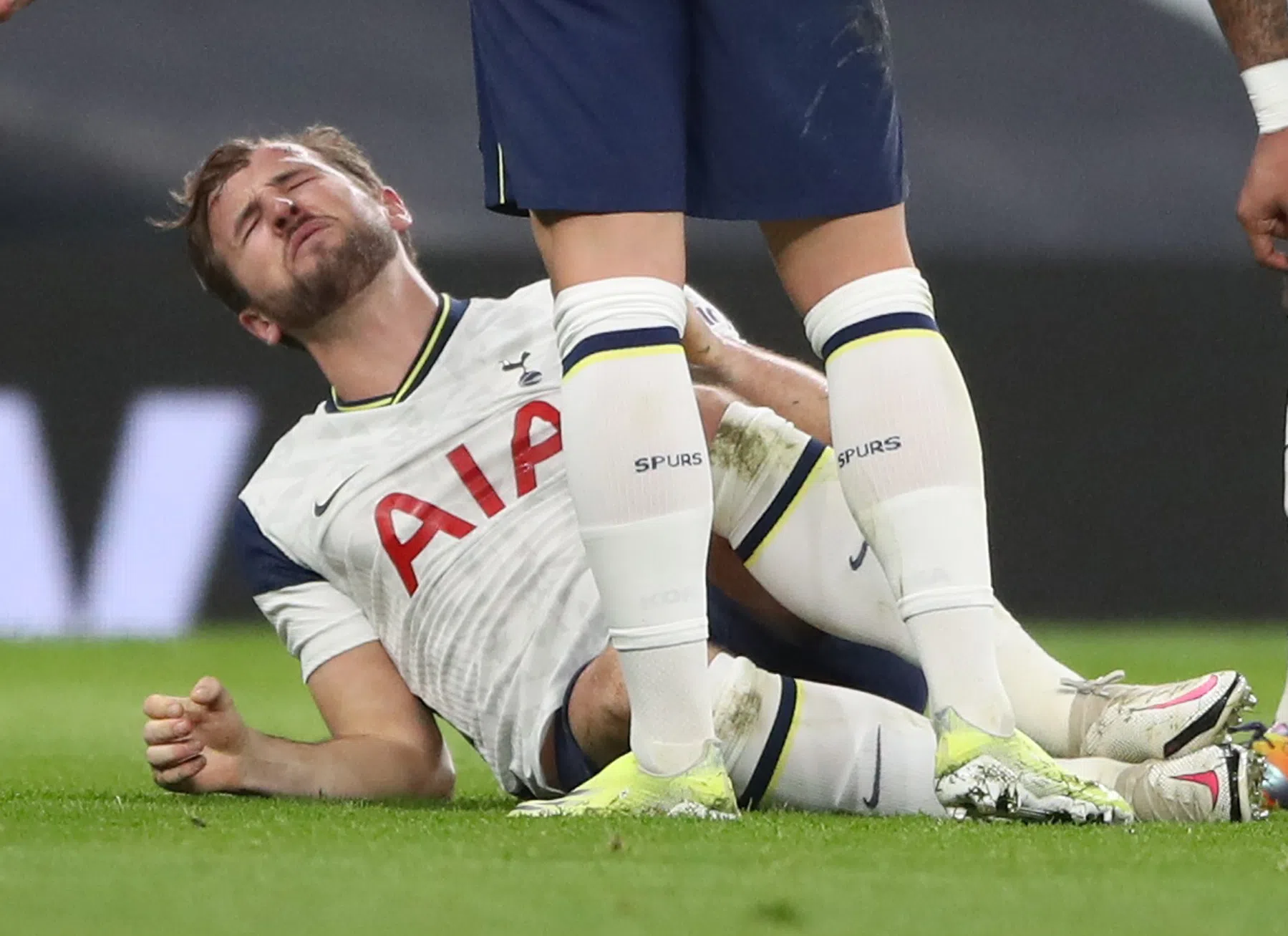 Extra dreun voor Mourinho: 'Kane geblesseerd aan beide enkels'