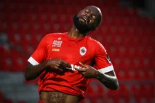 Thumbnail for article: Lamkel Zé trekt weer de aandacht; prachtgoal én mysterieus briefje