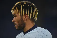 Thumbnail for article: Chelsea walgt van racisme aan adres James: 'Er moet nú iets veranderen'