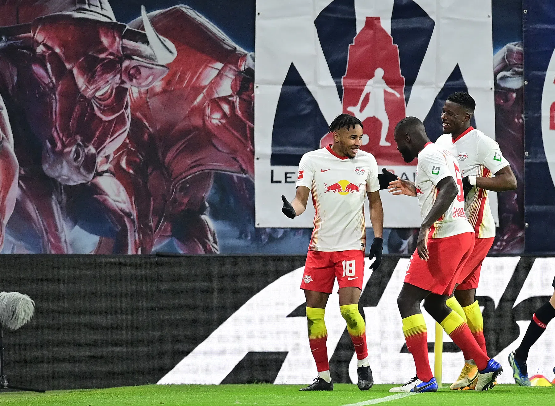 Bosz kan titelstrijd voorlopig uit zijn hoofd zetten na gevoelige nederlaag