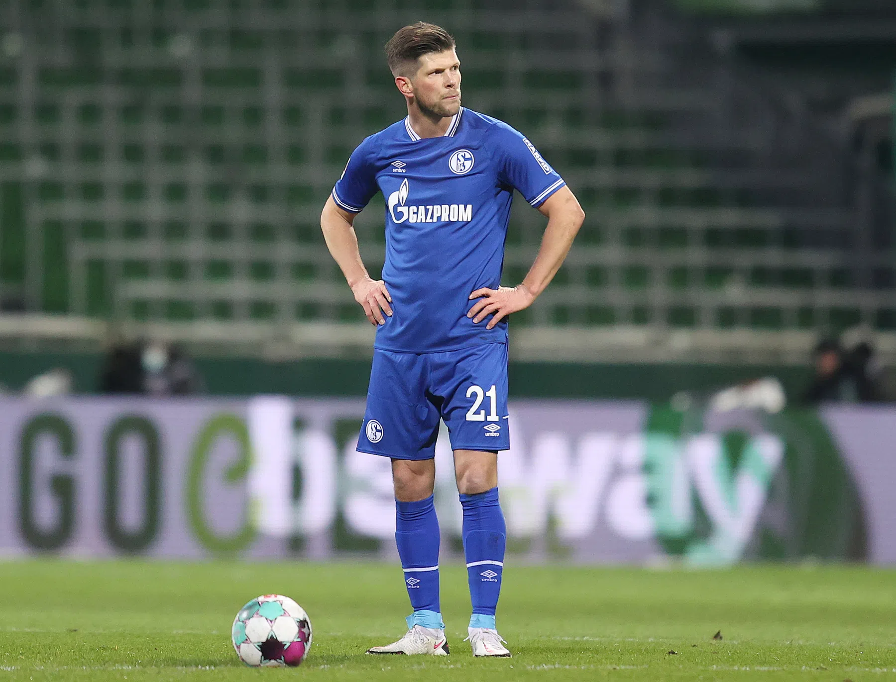 Balende Huntelaar wil meer lef zien bij Schalke 04