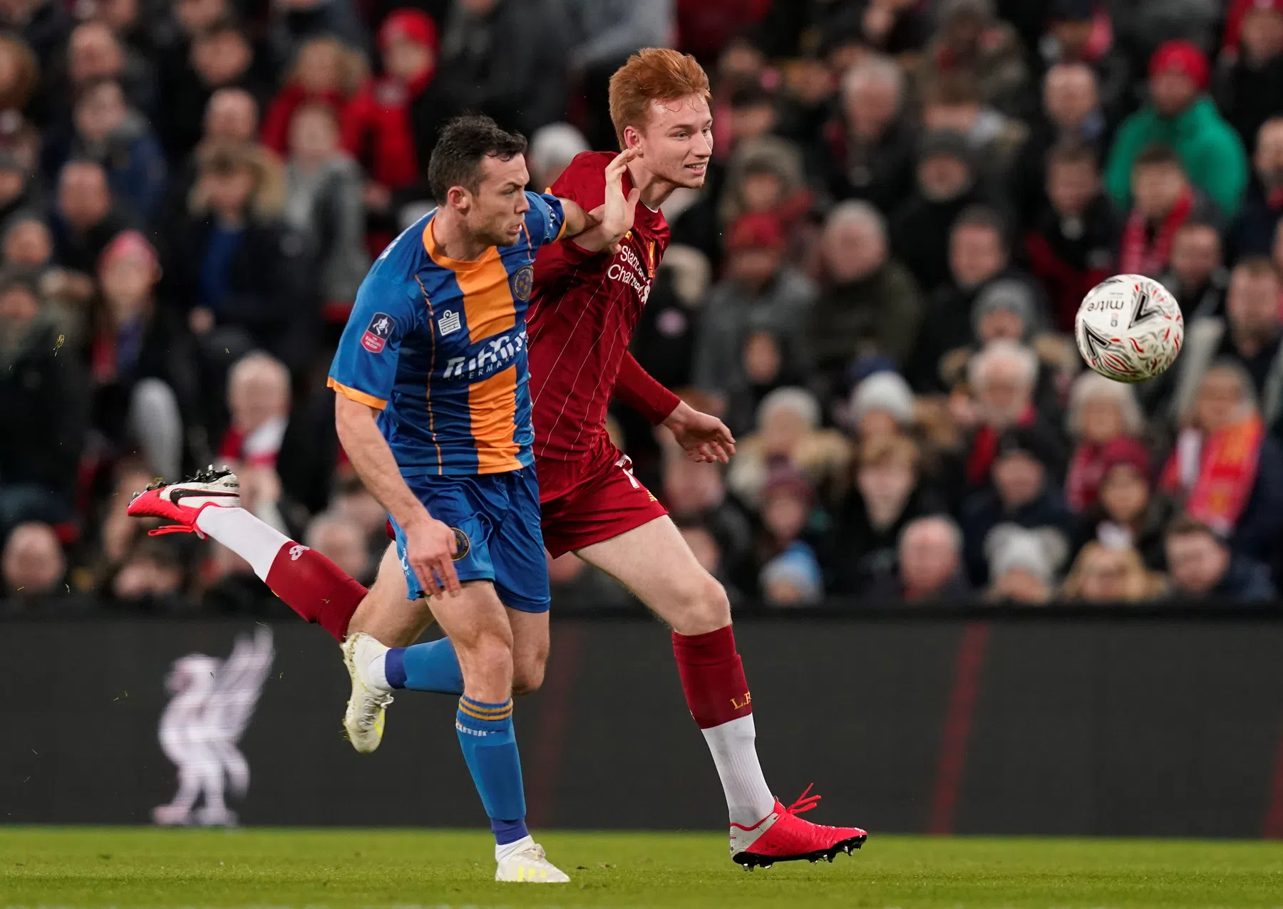 Liverpool wil hoofdpijndossier oplossen met Van den Berg als ruilmiddel