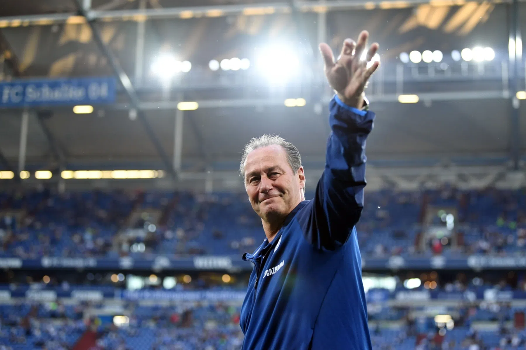 Stevens kondigt afscheid bij Schalke 04 aan: 'Maar advies vragen mag altijd'