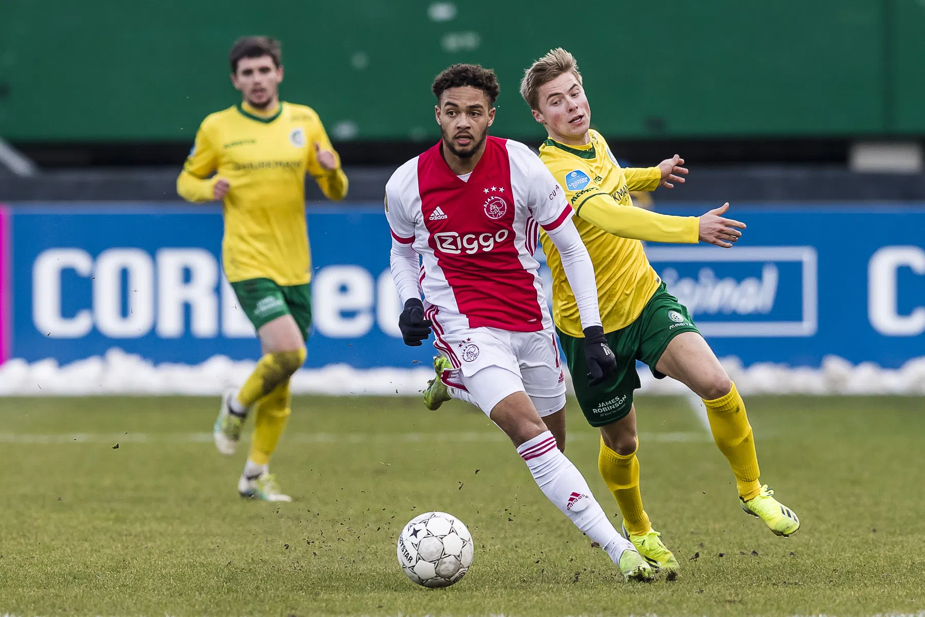 Veelzijdige Rensch imponeert bij Ajax: 'Mooi voor Nederlandse voetbal'