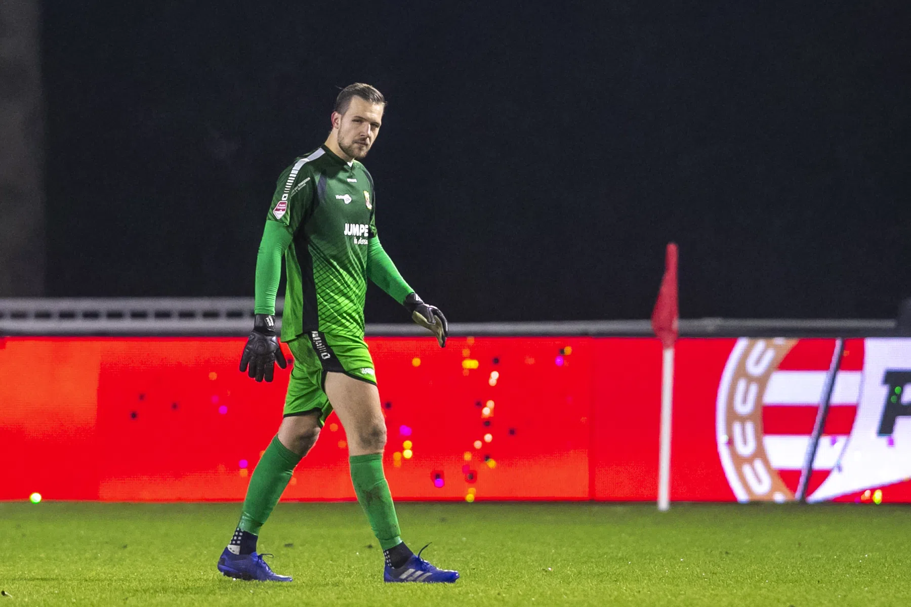 Go Ahead Eagles in diepe rouw om overlijden zoontje van doelman Michaelis