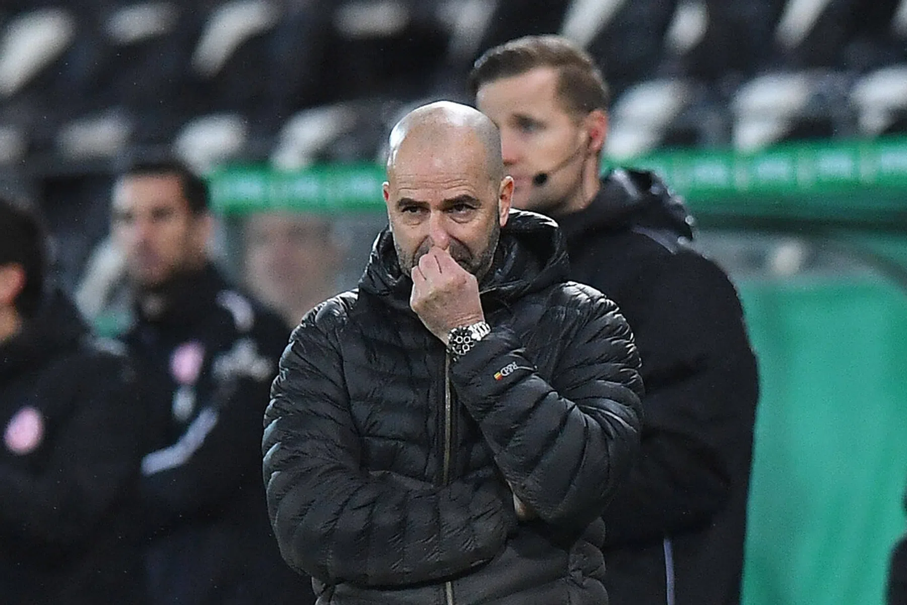 Bosz kondigt na bekerechec praatsessie aan: 'Dit mag niet'