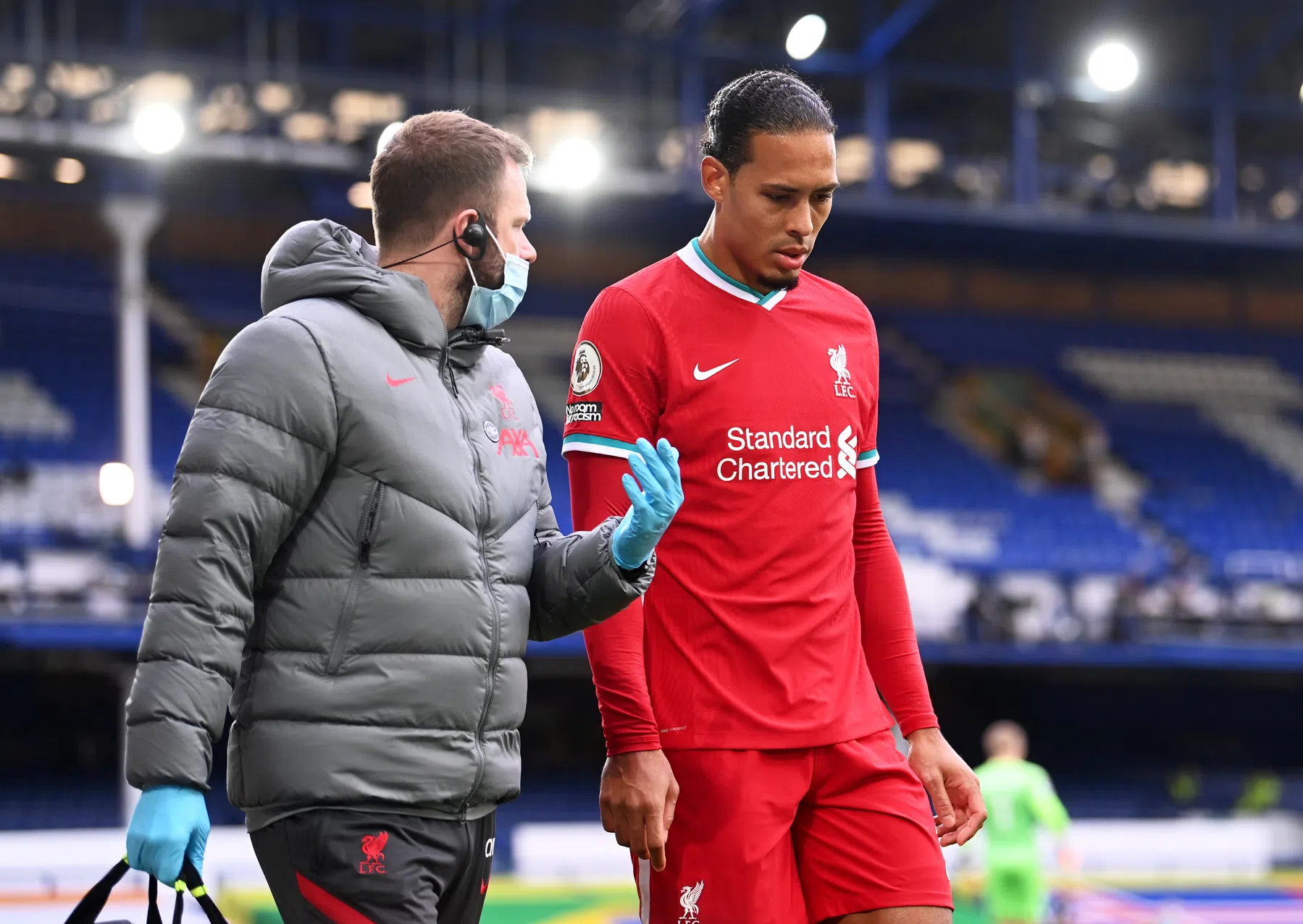 Klopp rekent voor dit seizoen niet meer op Van Dijk