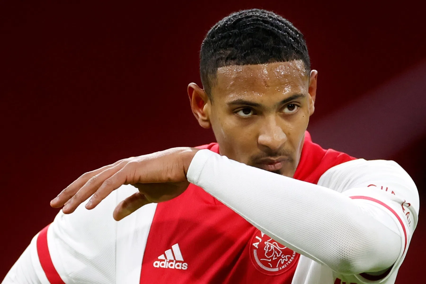 Ten Hag spreekt van administratieve fout: 'Haller stond wel degelijk op de lijst'