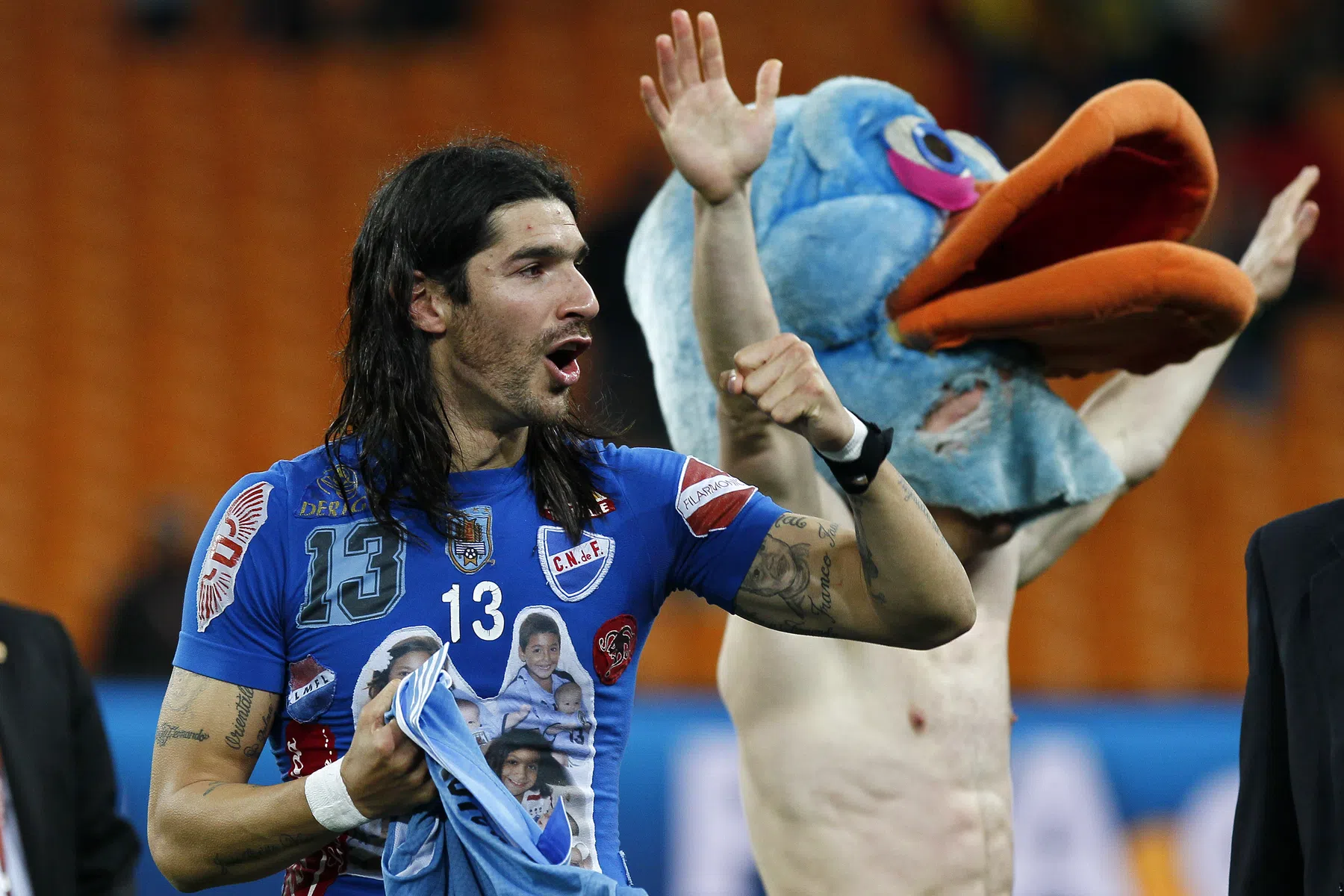 'El Loco' Abreu (44) gaat door en tekent bij dertigste club in loopbaan