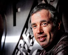 Thumbnail for article: René Hake laat docu-kijkers schrikken: 'Kiezelhard? Ik ben gewoon heel duidelijk'