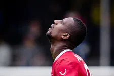 Thumbnail for article: Ervaringsdeskundige Douglas waarschuwt Onana: 'Laat je niet gek maken'