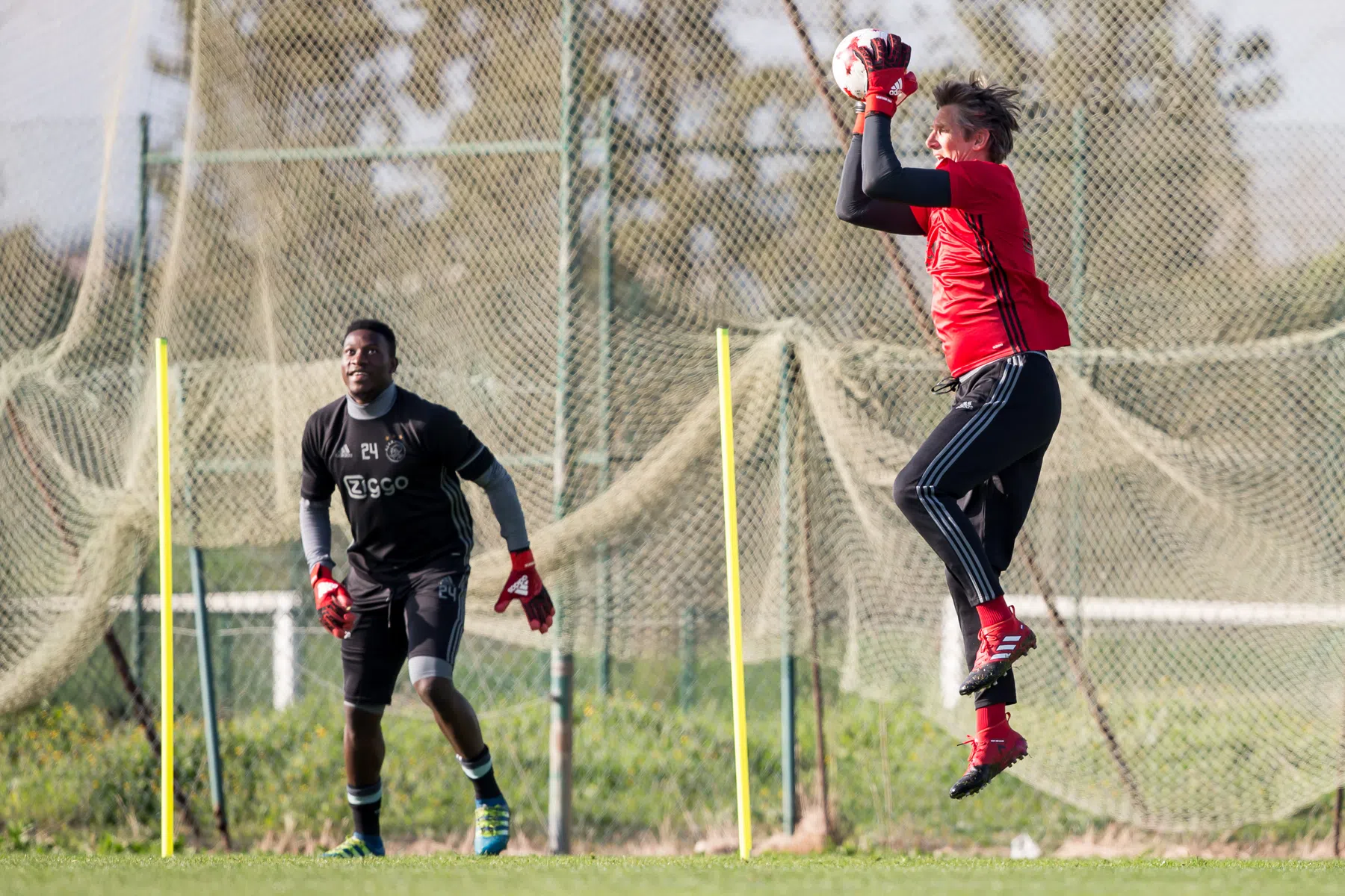 Van der Sar voert aan: in het voetbal heb je niks aan dit middel