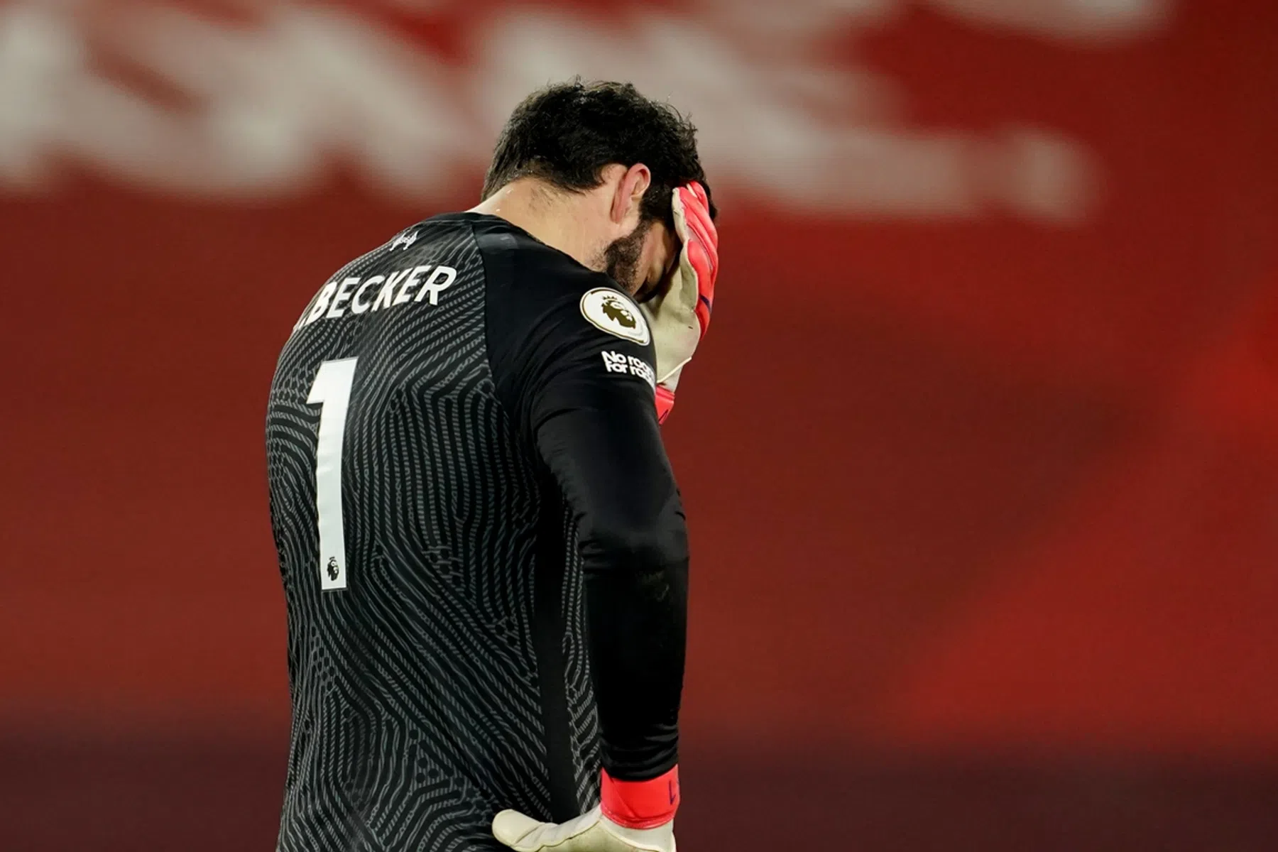 Klopp zoekt verklaringen voor gestuntel Alisson: 'Misschien koude voeten'