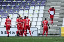 Thumbnail for article: Excentrieke Lamkel Zé doet weer op meer fronten van zich spreken