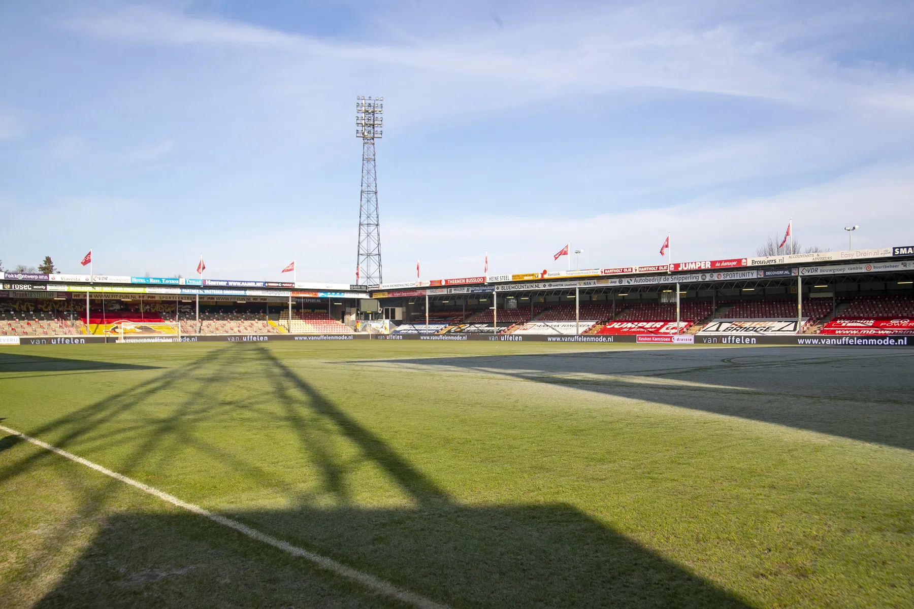 KNVB komt clubs tegemoet door extreme kou, Go Ahead wijkt uit naar Almelo
