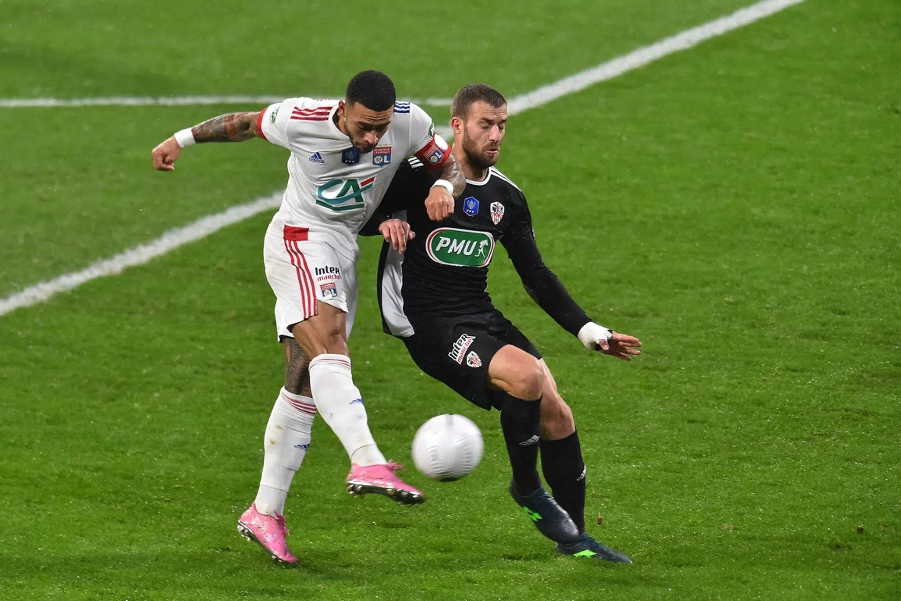Captain Memphis wijst Lyon de weg en heeft meteen klik met nieuwe partner