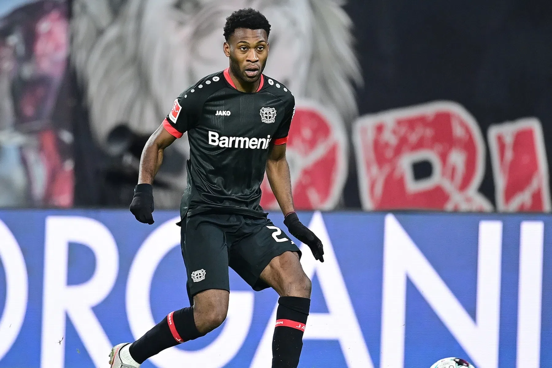 De ambities van Fosu-Mensah: via Leverkusen terug in Oranje