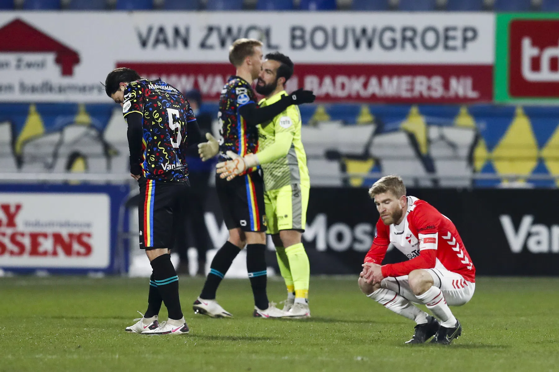 FC Emmen blijft niets bespaard: 'Dit doet pijn' 
