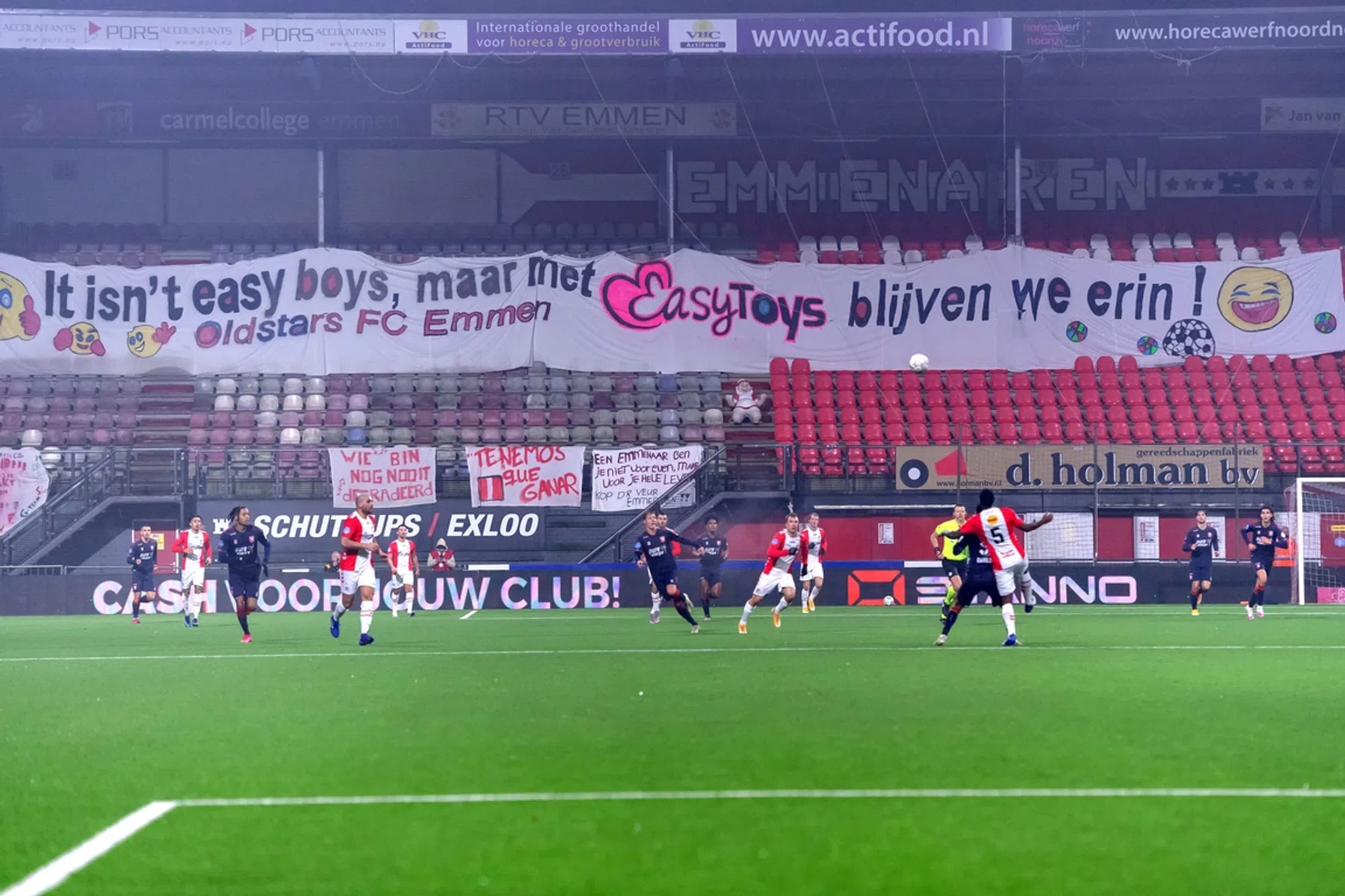 FC Emmen en EasyToys verklaren elkaar op Valentijnsdag de liefde