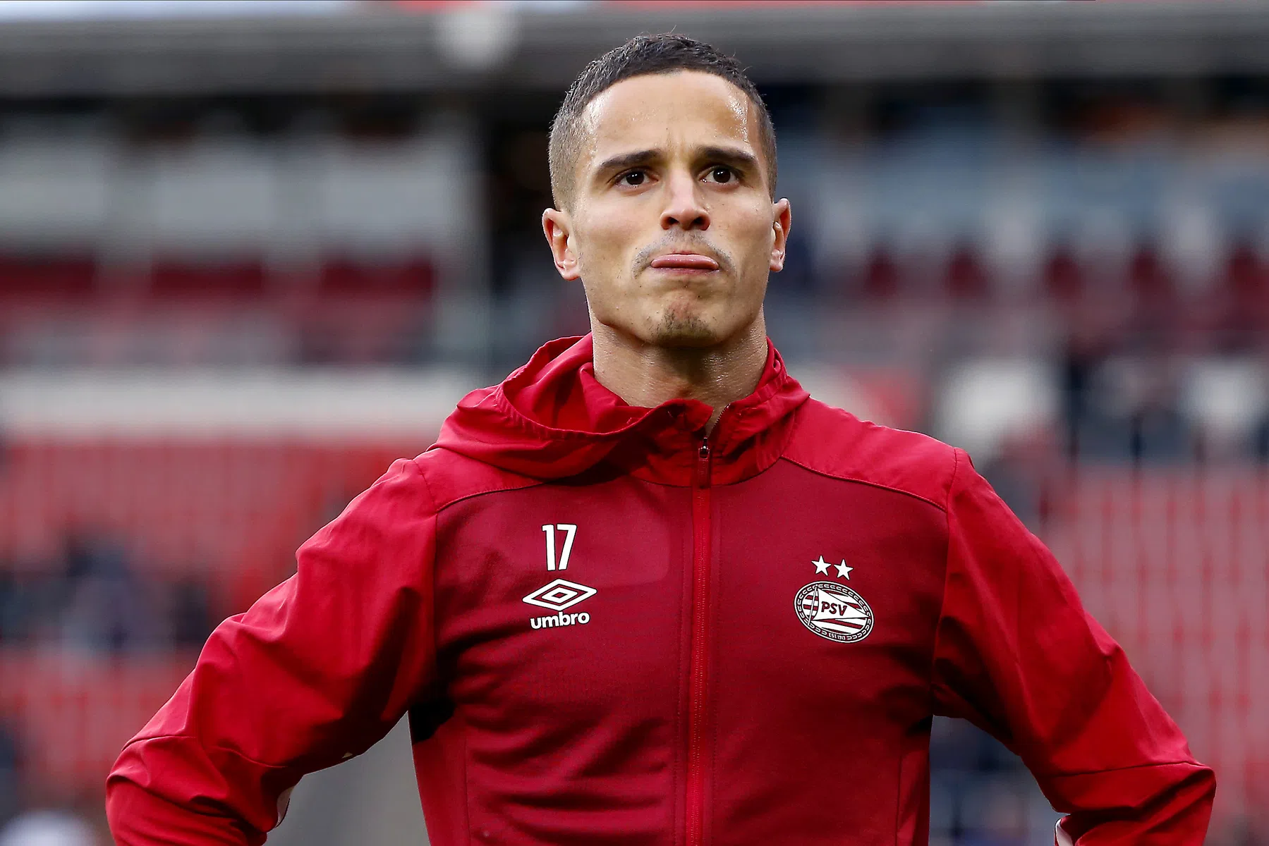 Afellay haalt ongenadig hard uit naar PSV-trainer Schmidt