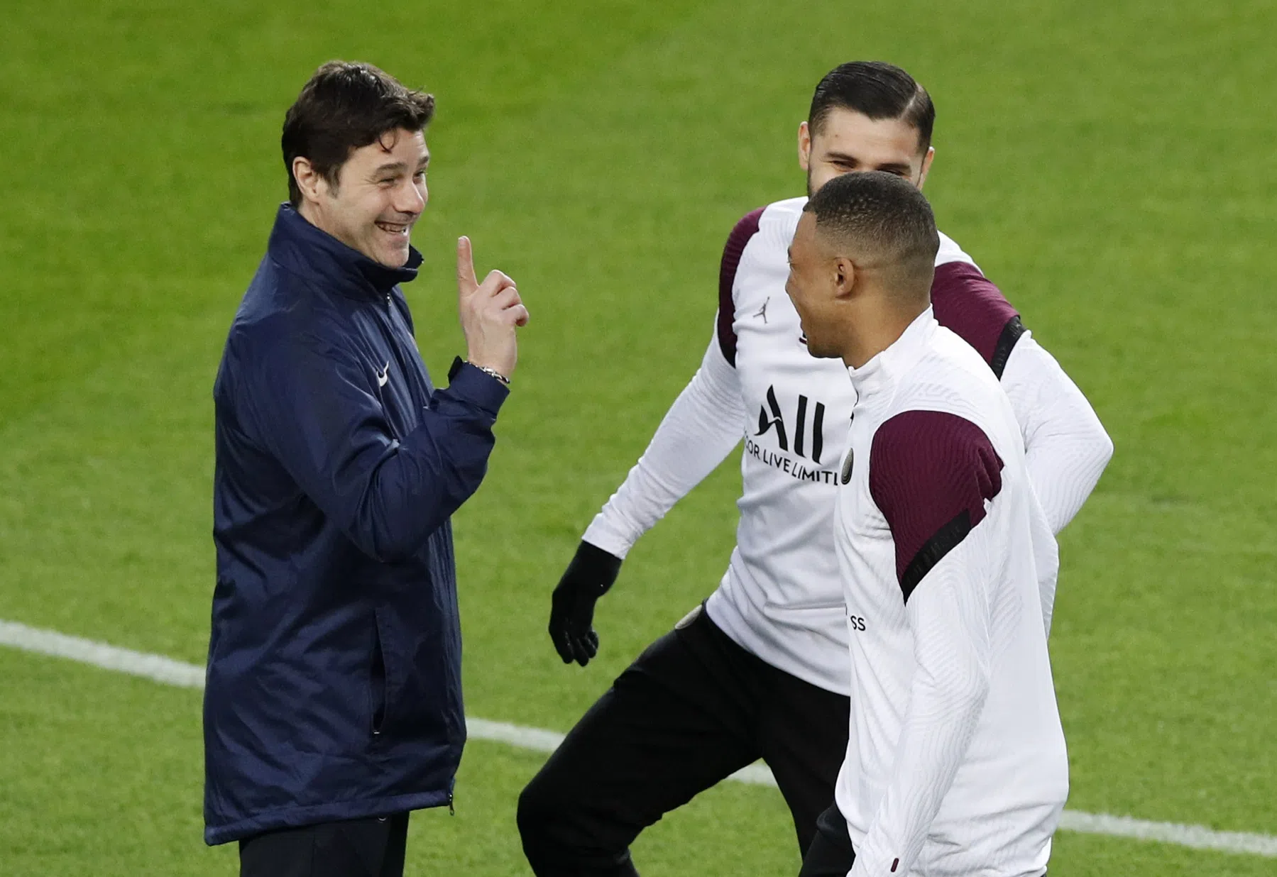 Messi naar PSG? Remontada? Pochettino heeft het liever over Koeman