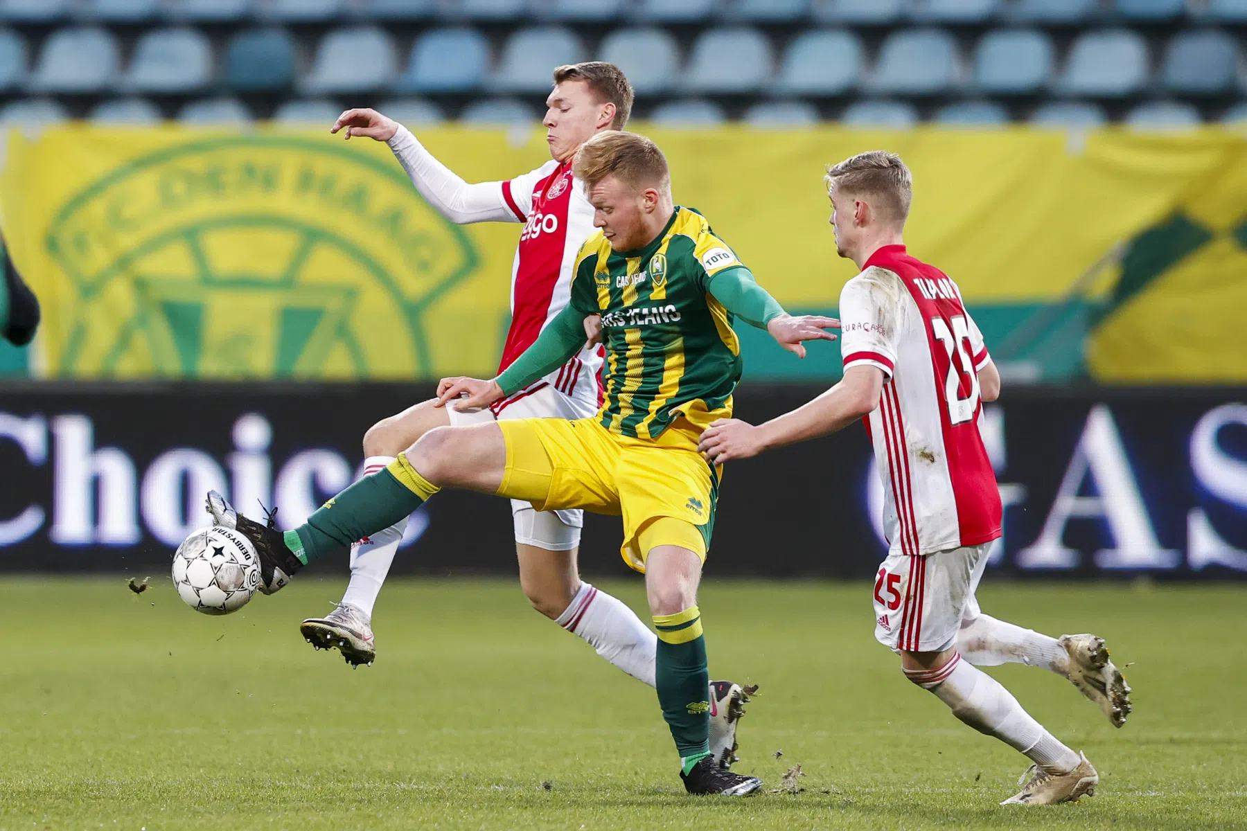Ajax krijgt gelijk in zaak tegen burgemeester Den Haag