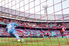Thumbnail for article: Code Rood in De Kuip: de verbeten financiële strijd van Feyenoord