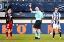 Thumbnail for article: Feyenoord stort in na rood Berghuis: Siem de Jong held van Heerenveen