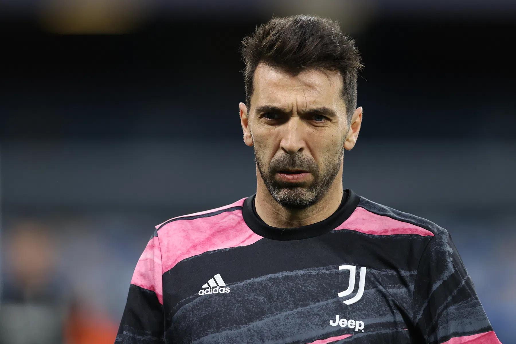 Opmerkelijk: Buffon beboet voor godslastering