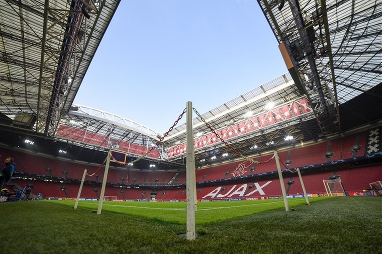 Ajax pleit voor gelijkmatigere verdeling tv-gelden