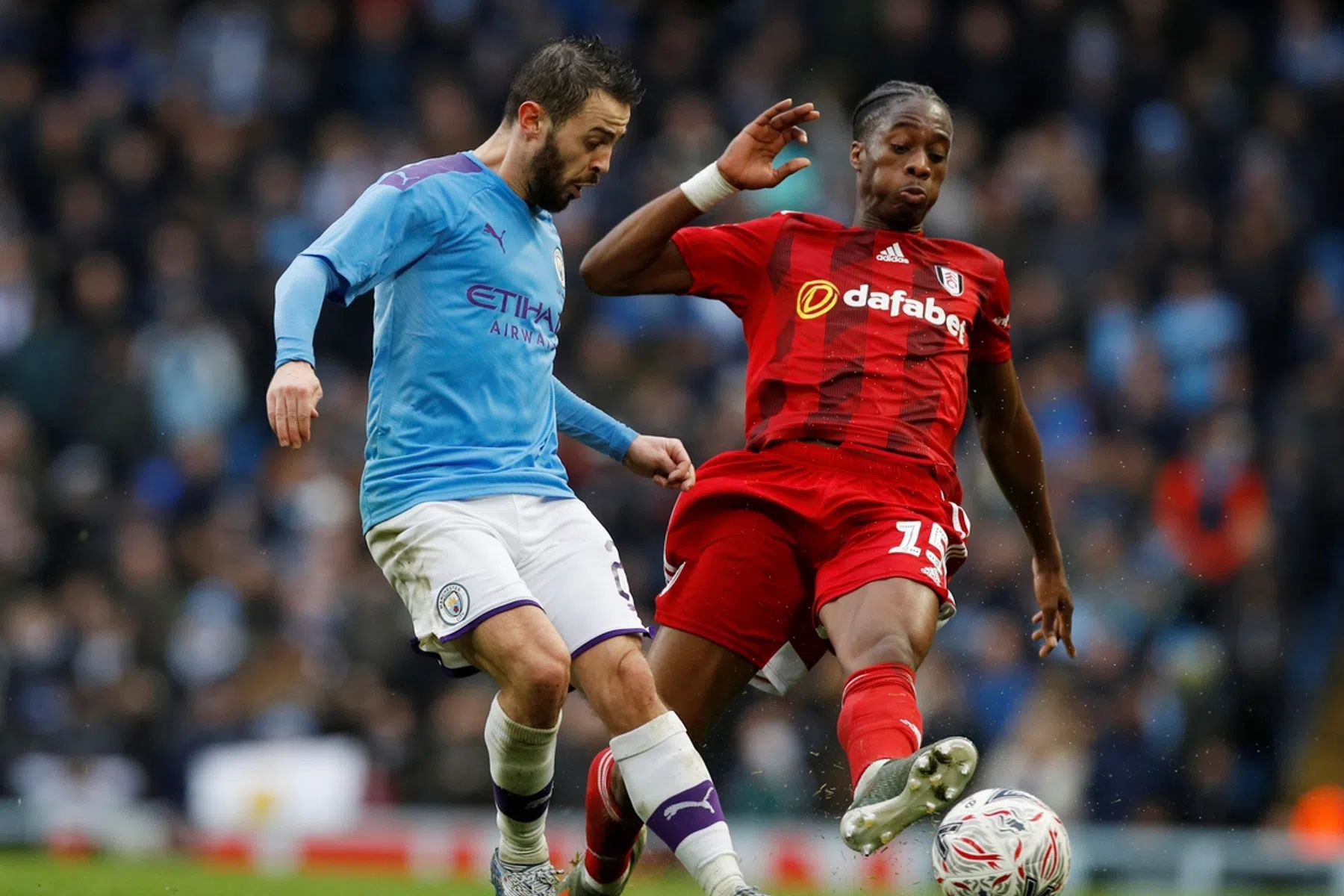 Goed bedoelde verrassing brengt Kongolo in lastig parket bij Fulham