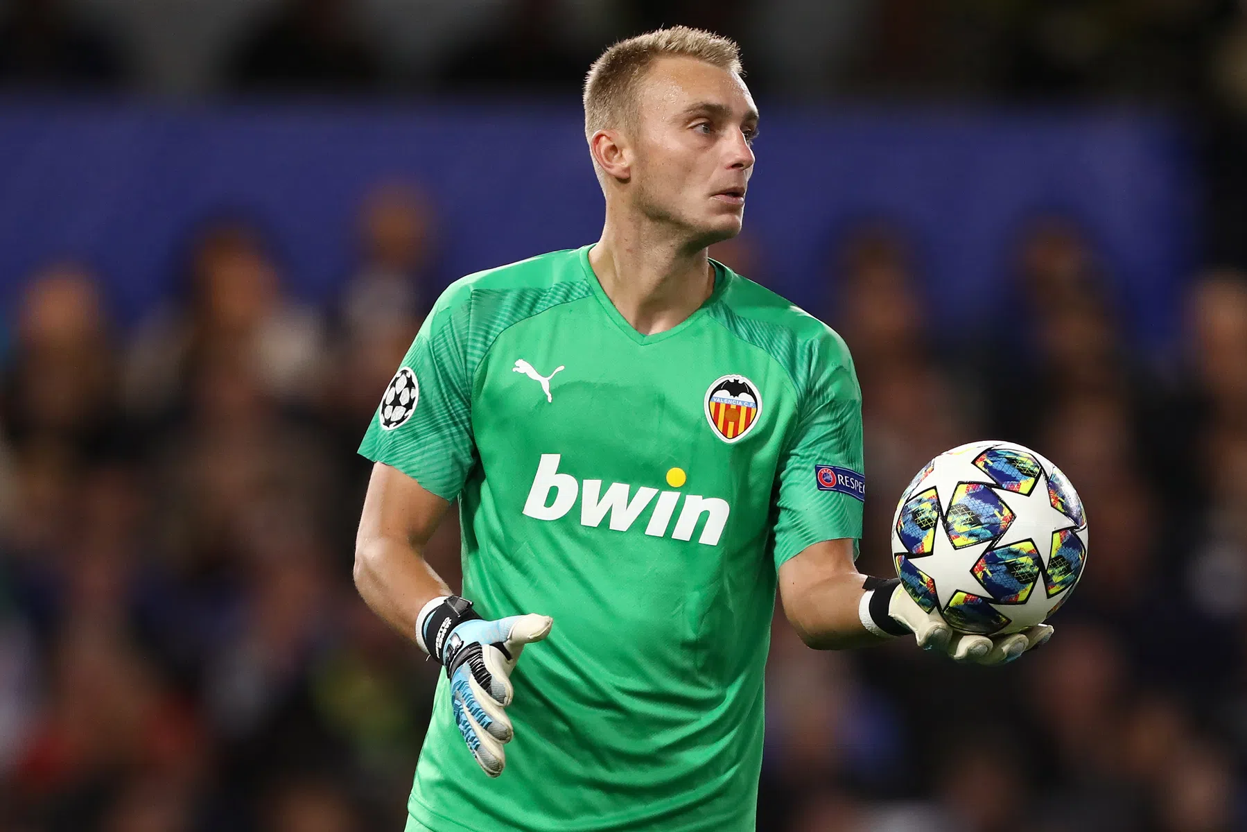 Cillessen viert in stijl zijn eerste Valencia-minuten in zeven maanden 