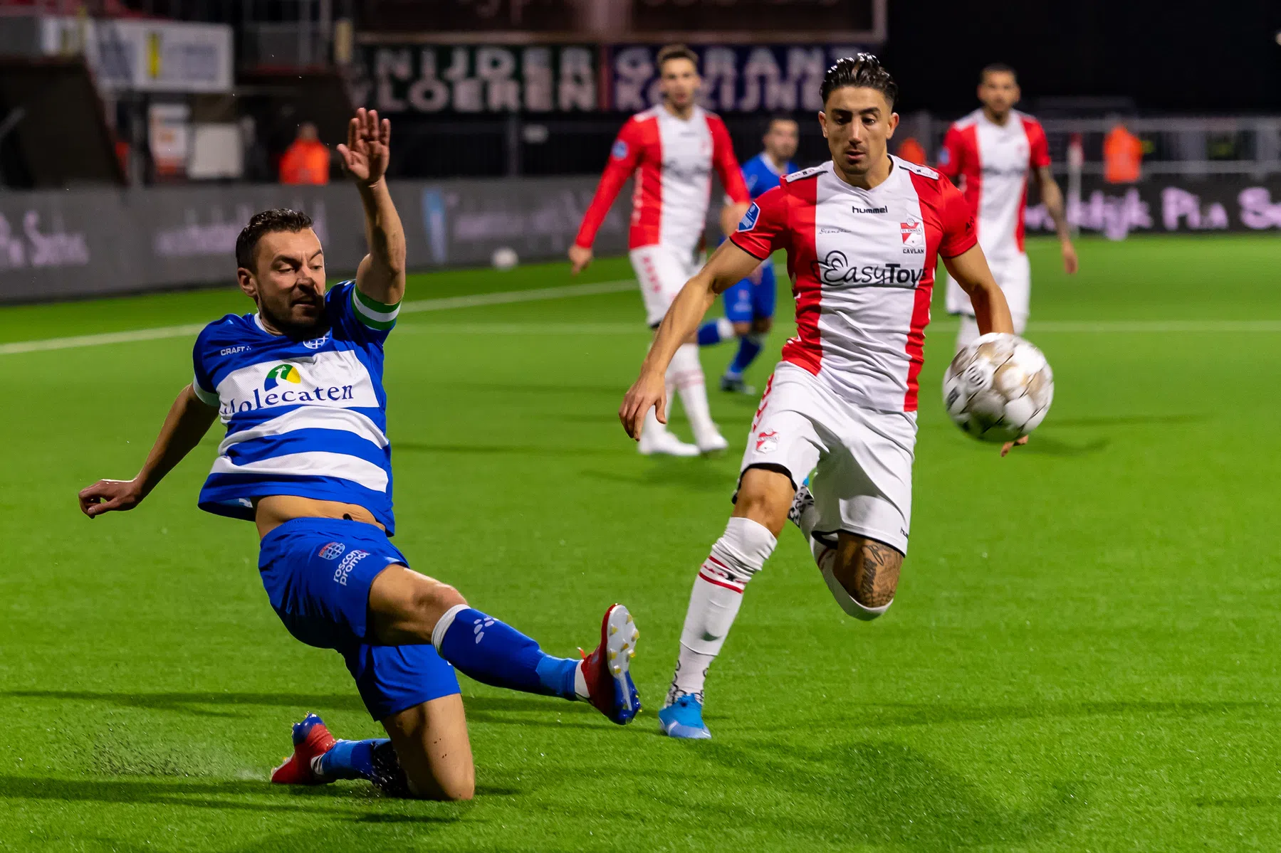 Filmpje Van Persie inspireerde FC Emmen op weg naar eerste zege
