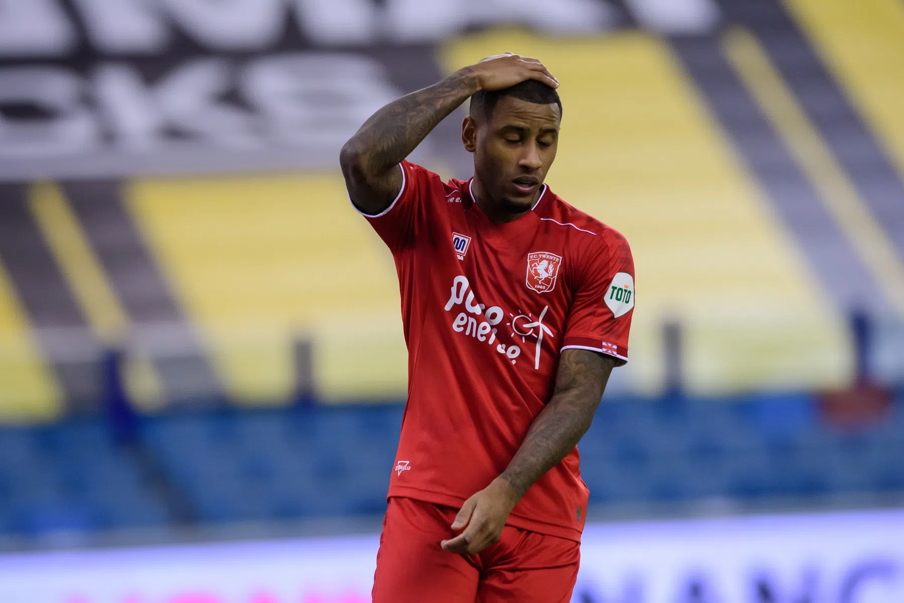 Narsingh verzuimt Feyenoord echt pijn te doen: 'Door mij twee punten verloren'